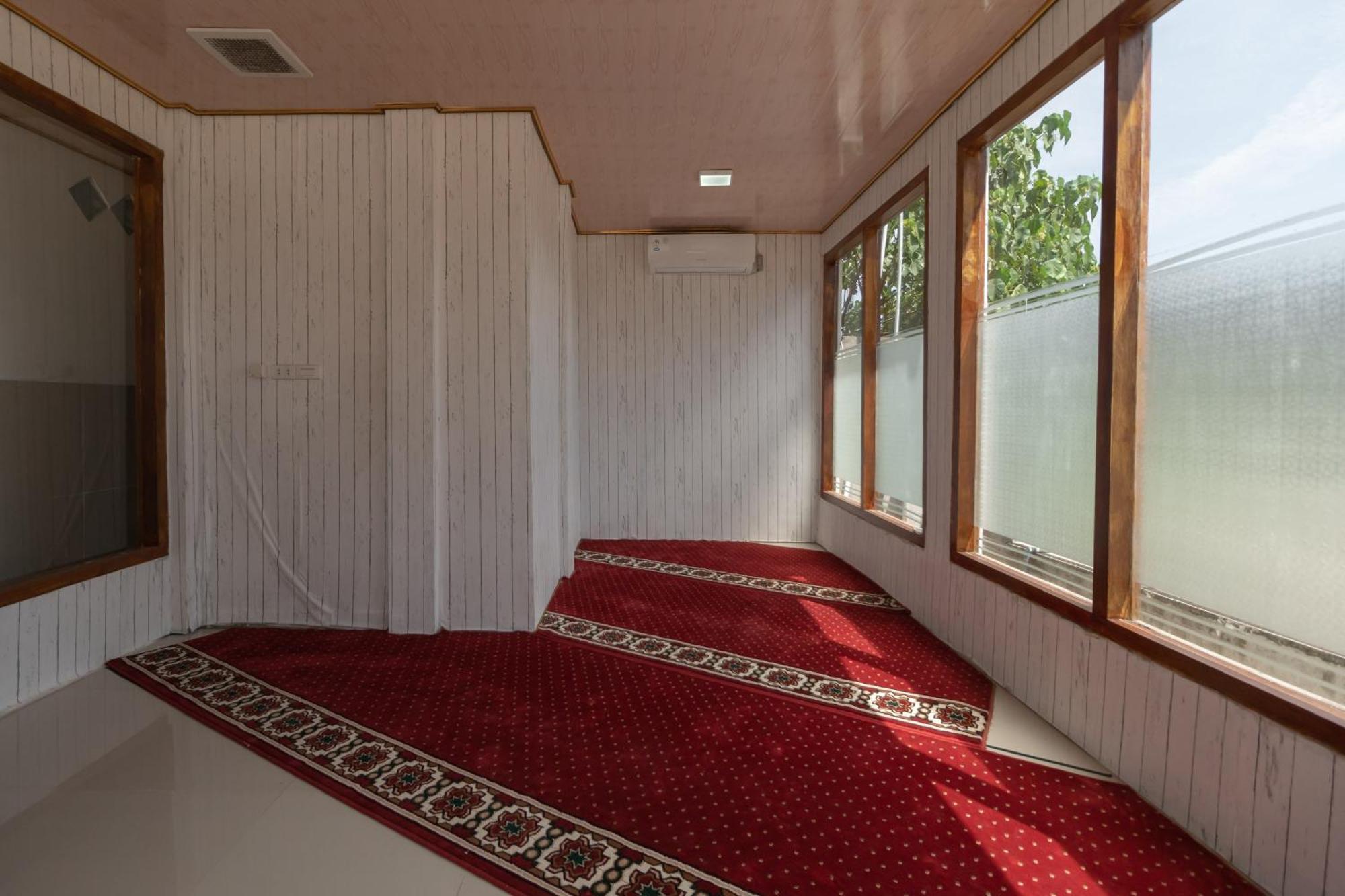 Reddoorz Syariah Near Jakabaring Sport City Palembang Exterior foto