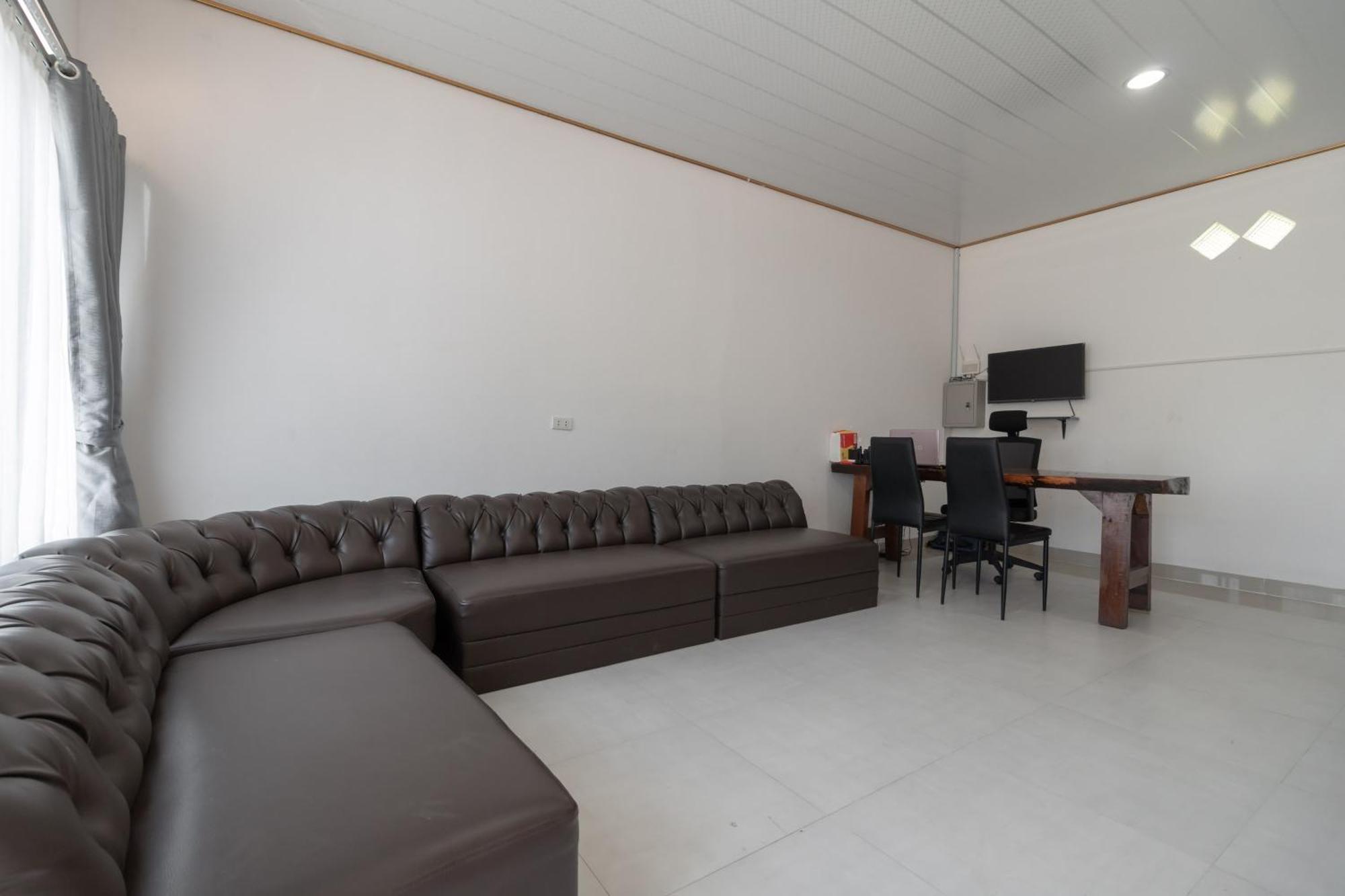 Reddoorz Syariah Near Jakabaring Sport City Palembang Exterior foto