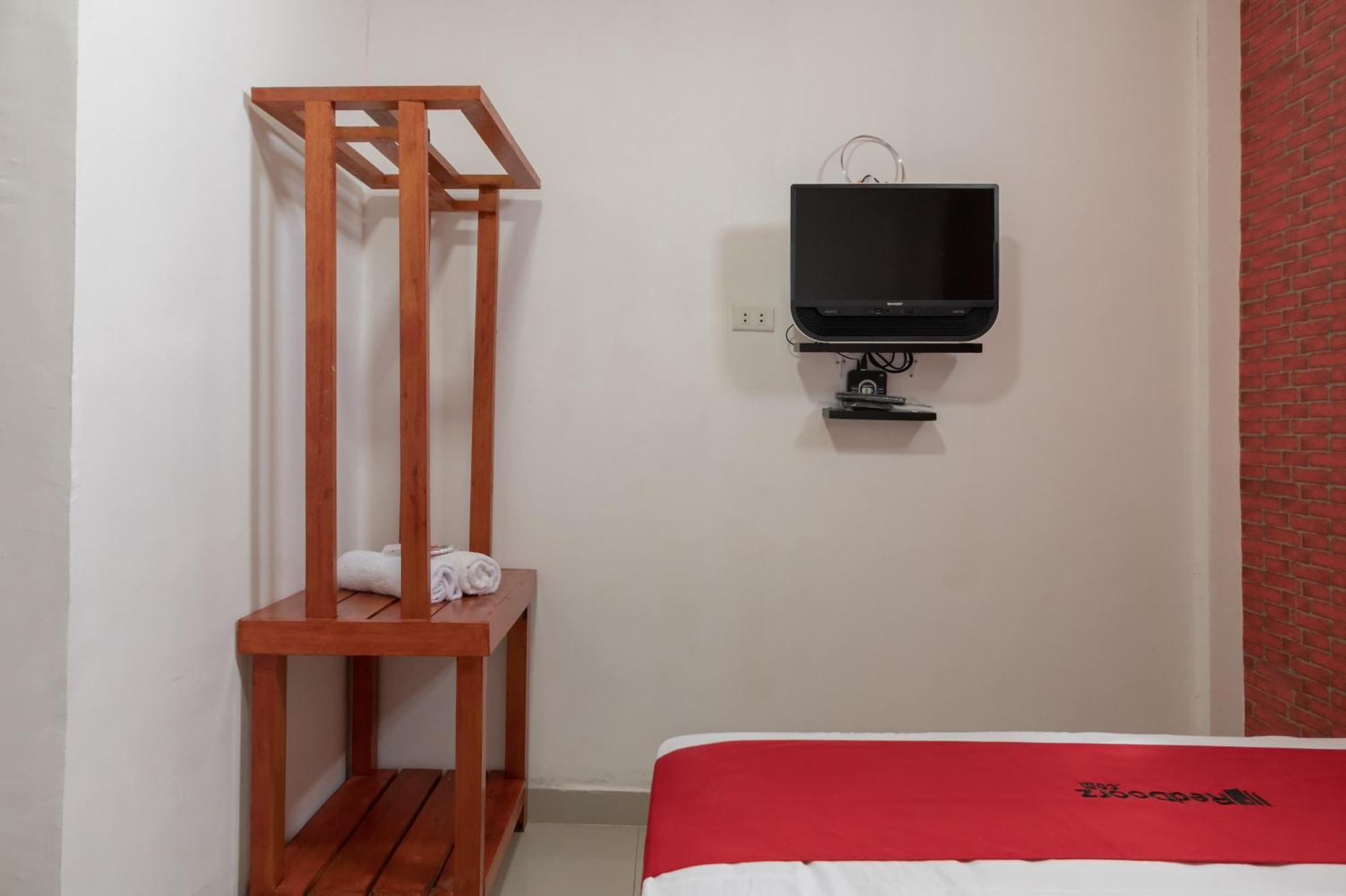 Reddoorz Syariah Near Jakabaring Sport City Palembang Exterior foto